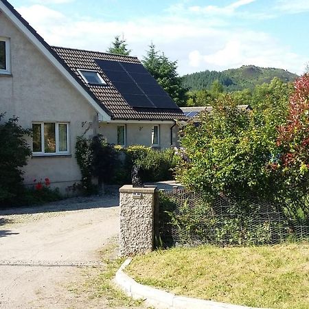 Bed and Breakfast Lothlorien Fort William Exterior foto